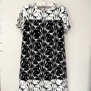 ANNE KLEIN Black/White Print, Lined Sleeveless Sheath Dress Knee Length Size 4